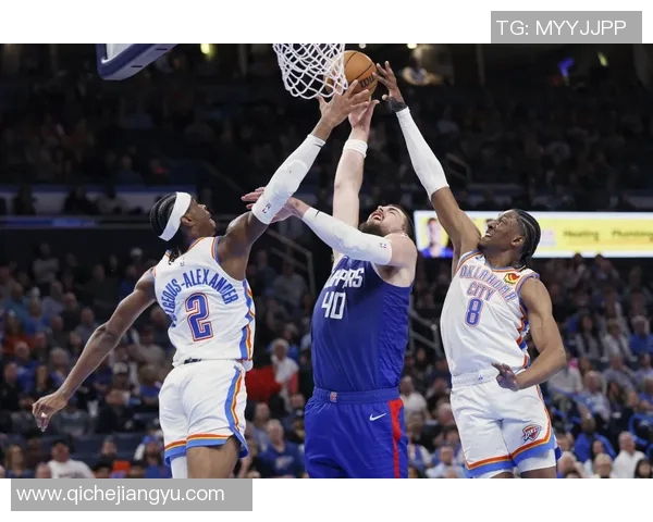 上海羽毛球队技术争议引发热议球员表现与战术选择的深度探讨